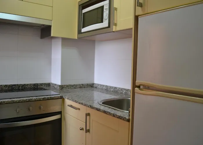 En Primera Linea De Playa En Con Wi-fi, Jardin Y Piscina - Es-373-34 * Dénia