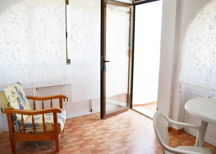 Apartment En Primera Linea De Playa En Con Wi-fi, Jardin Y Piscina - Es-373-34