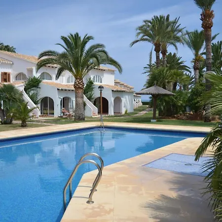 Apartamento En Primera Línea De Playa En Con Wi-fi, Jardín Y Piscina - Es-373-34 Dénia