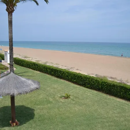 En Primera Línea De Playa En Con Wi-fi, Jardín Y Piscina - Es-373-34 Apartamento