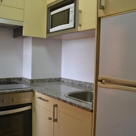 En Primera Linea De Playa En Con Wi-fi, Jardin Y Piscina - Es-373-34 * Dénia