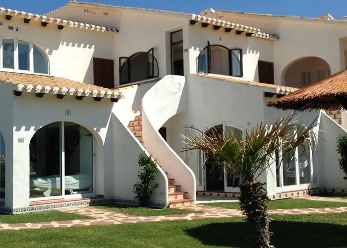 Apartamento En Primera Línea De Playa En Con Wi-fi, Jardín Y Piscina - Es-373-34 *